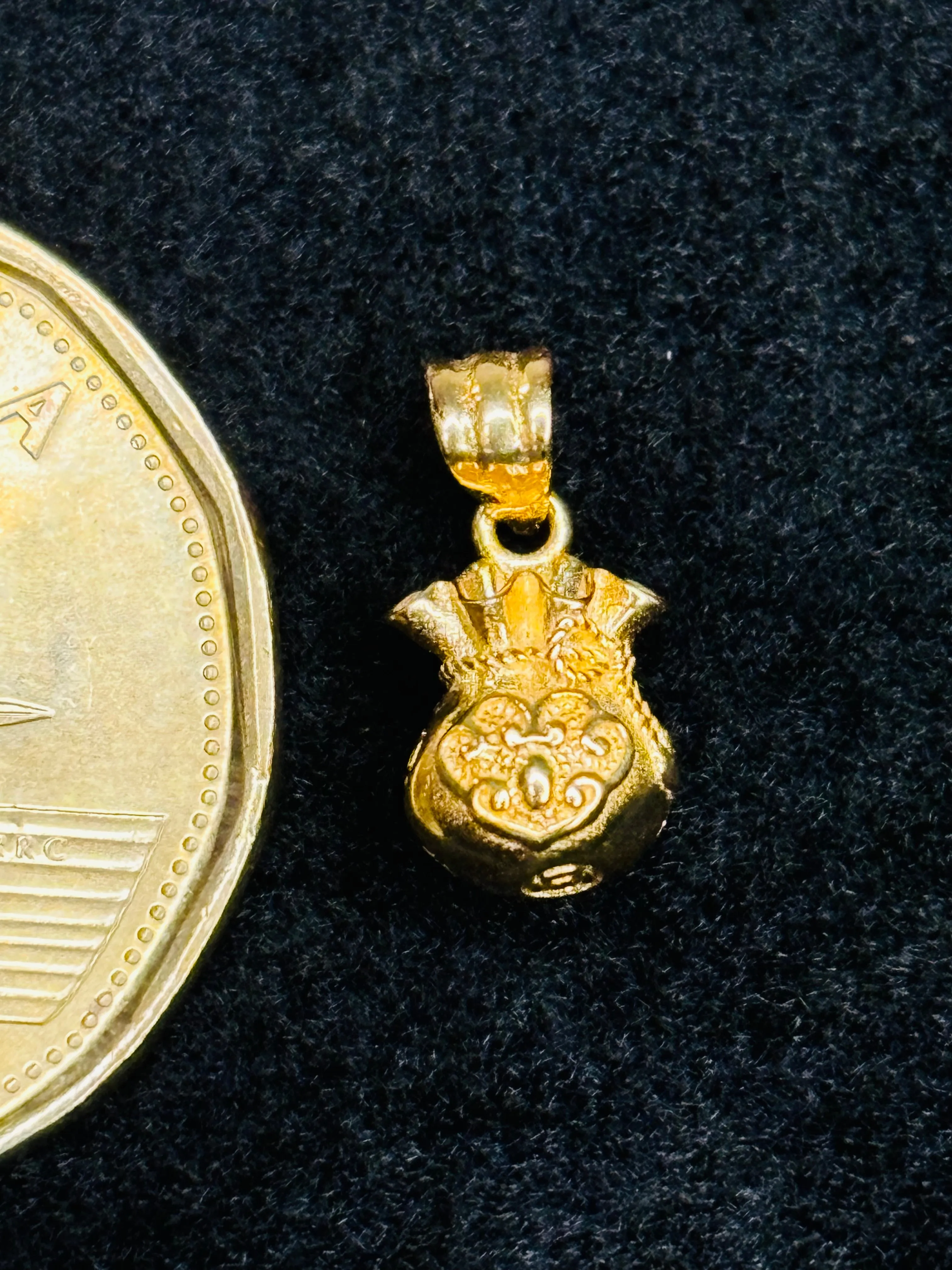 18K Gold Money Bag Pendant