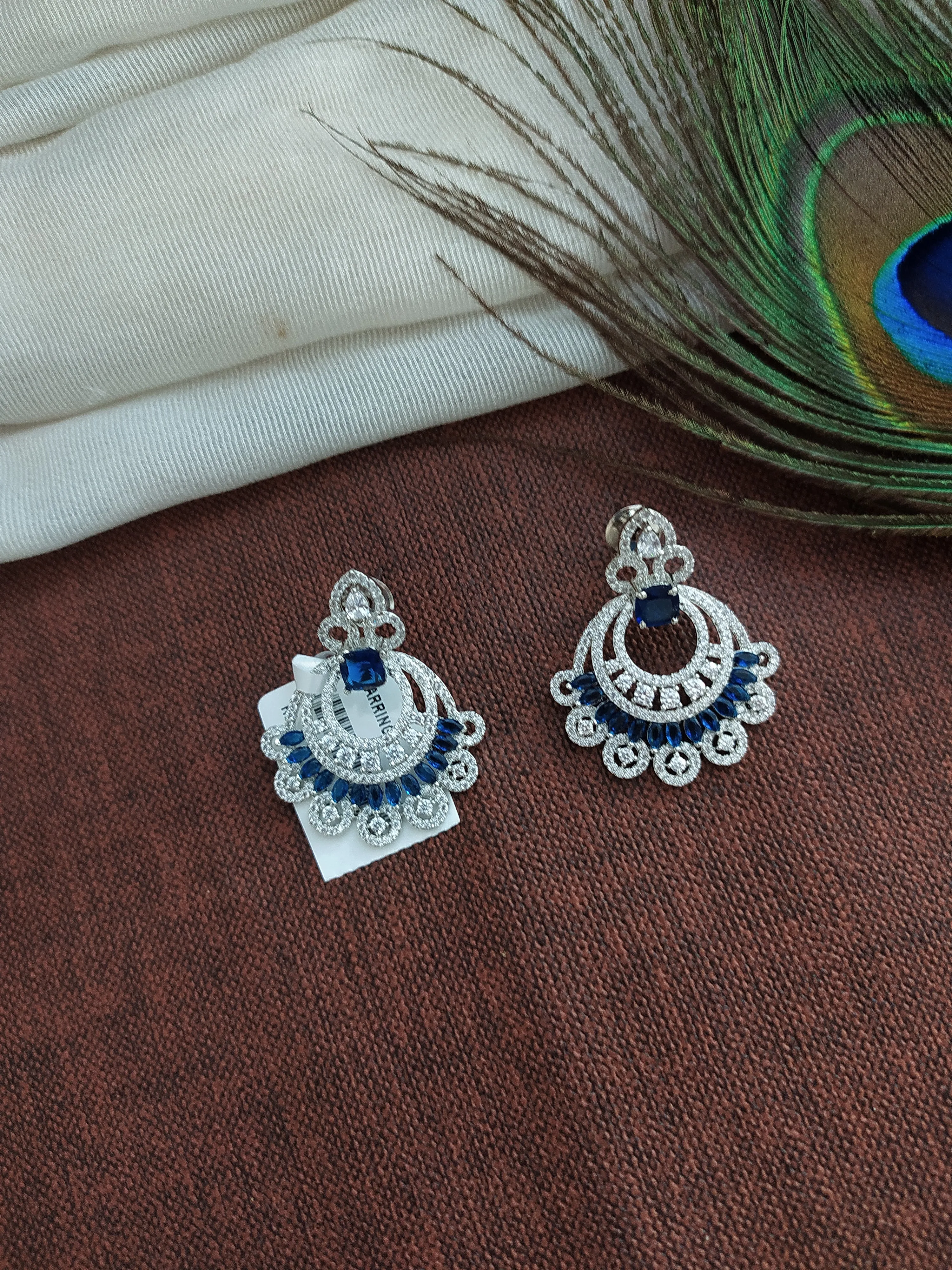 Adorable Classic Zircon Earrings
