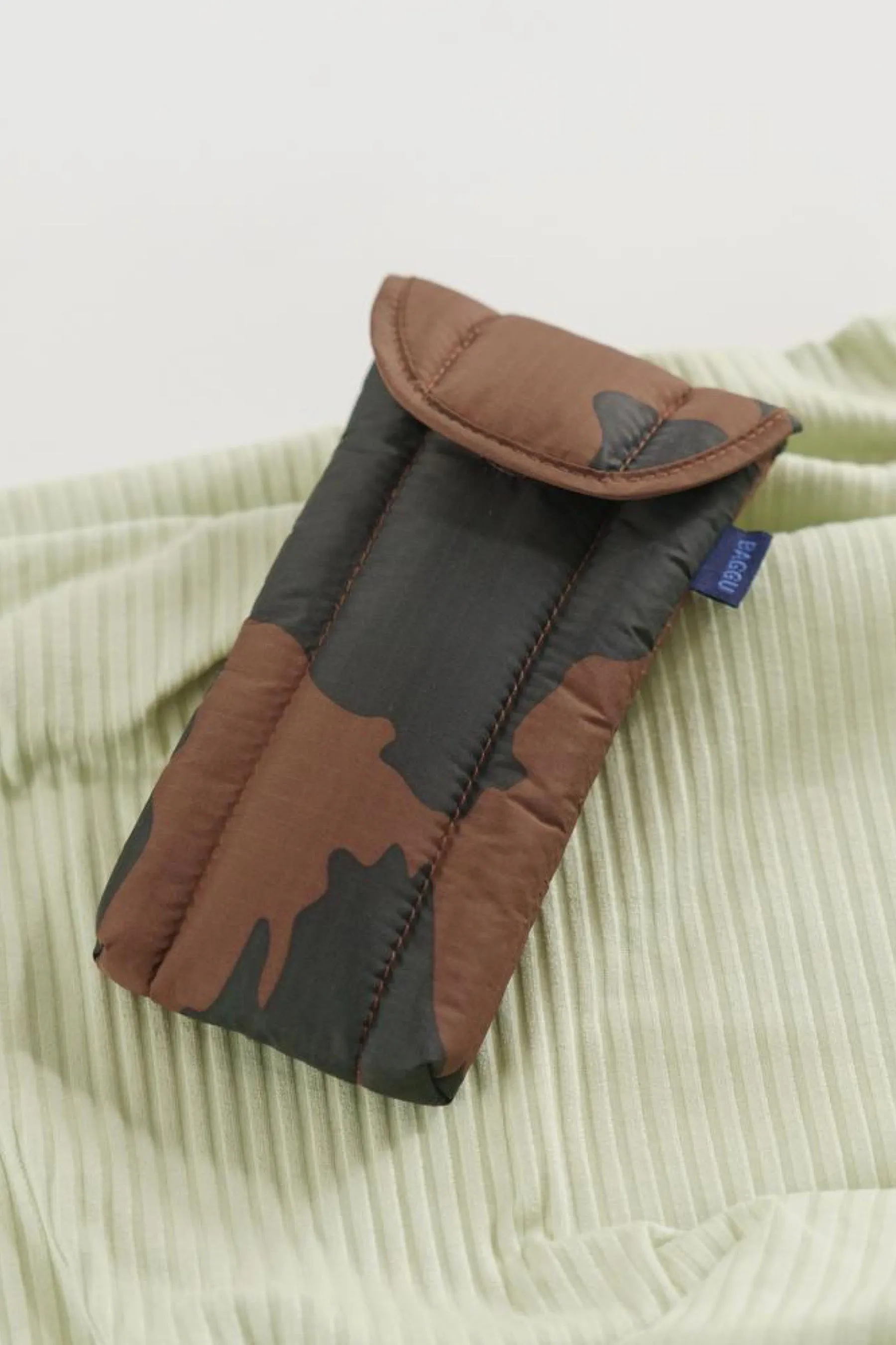 Black   Brown Cow Puffy Glasses Sleeve