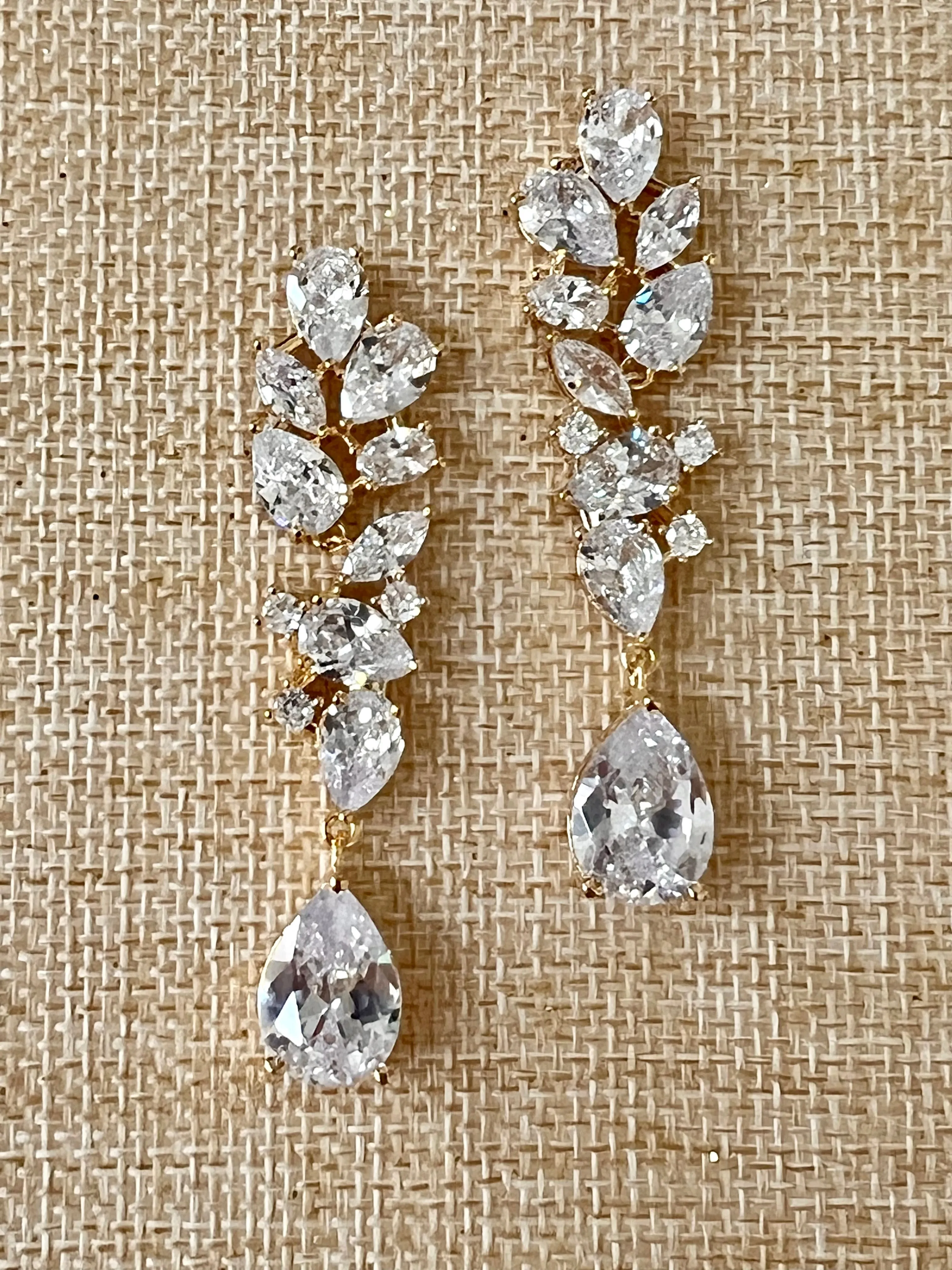 Bridal Earrings, Dangle Glamourous Zirconia Wedding Earring, 15 Anos Earring