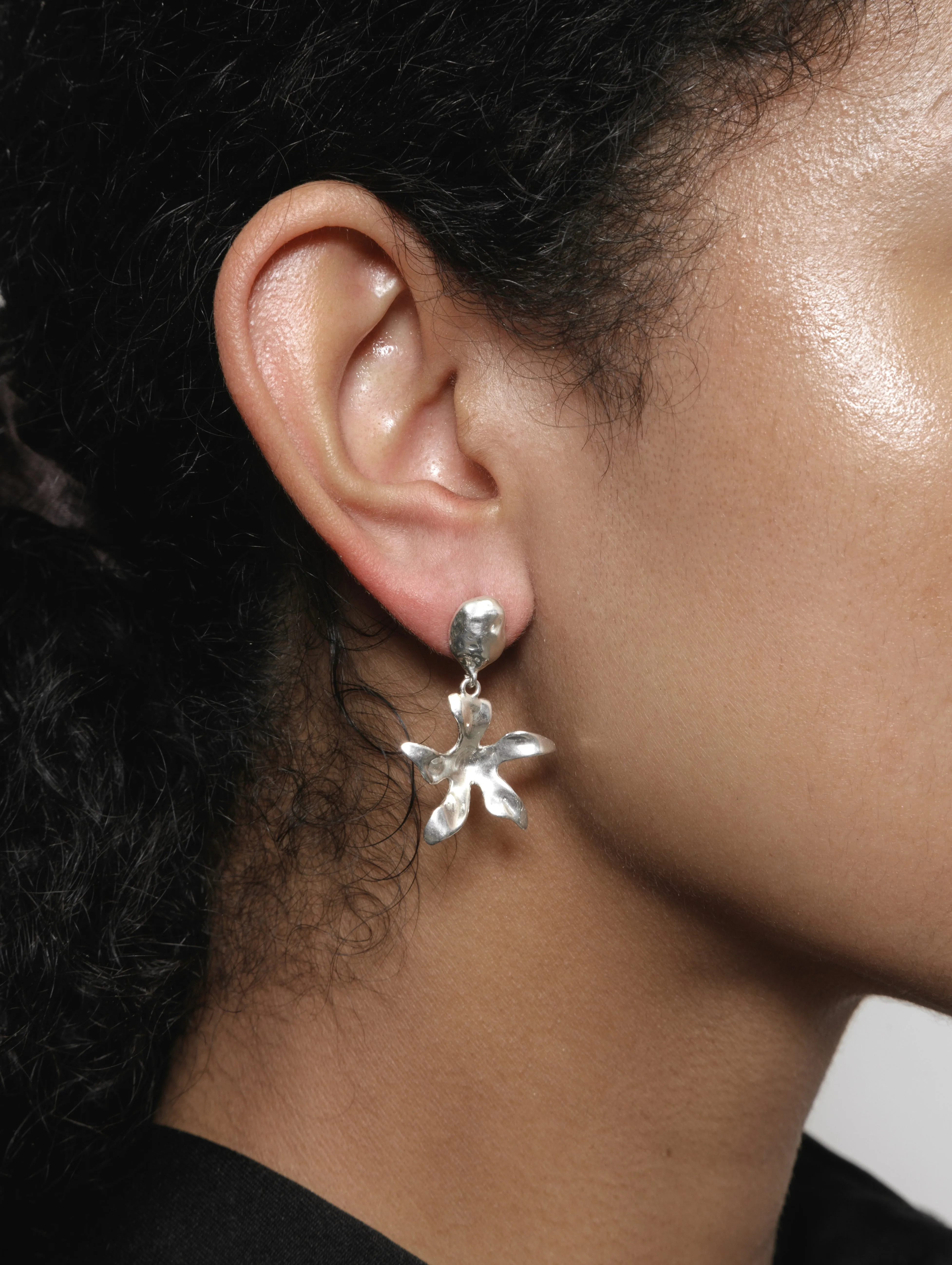 Demi Earrings in Gold