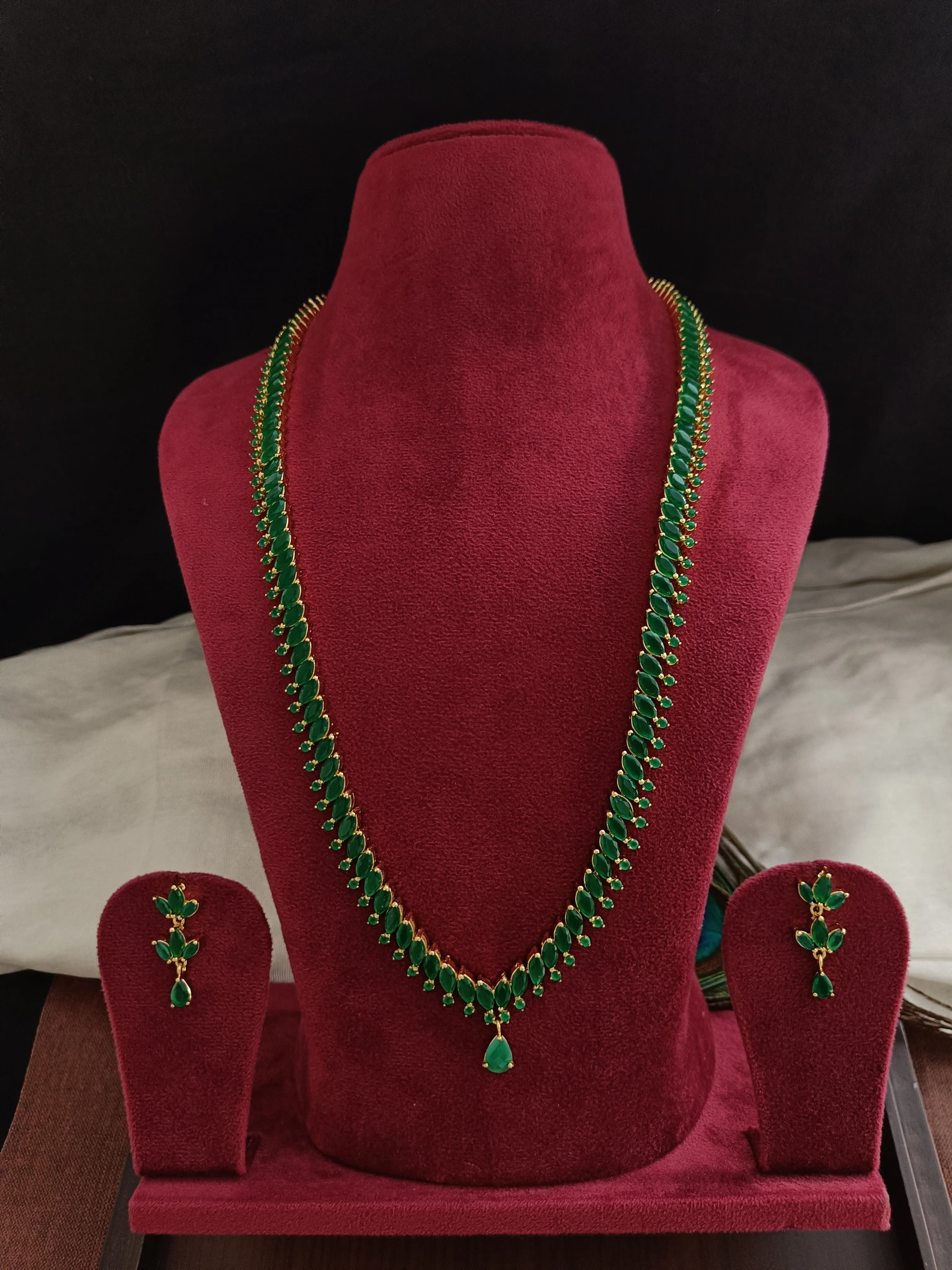 Elegant Zircon Long Set in Green Color