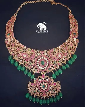 EXUBERANT KEMP NECKLACE