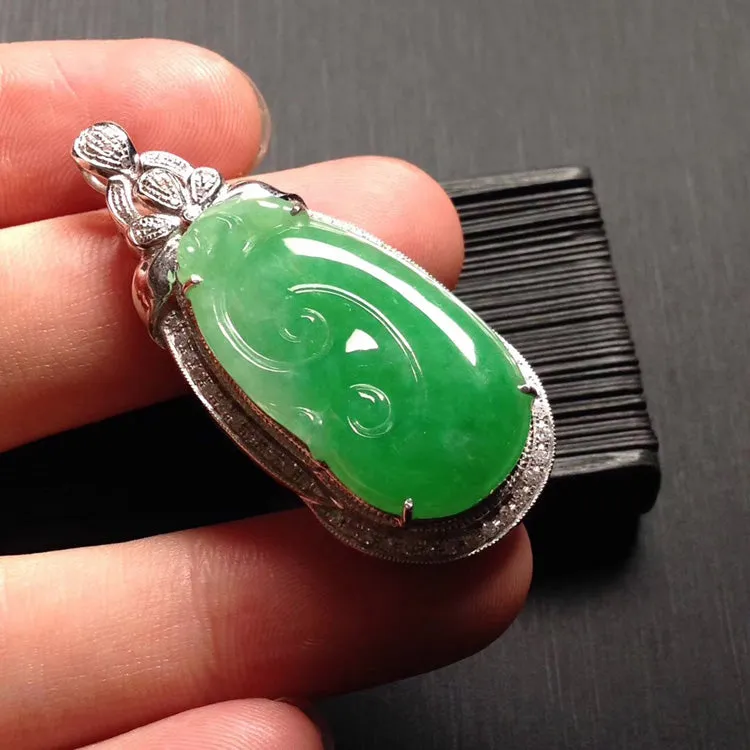 Natural Jade Pendant Jadeite Gold Ruyi Pendant PT450