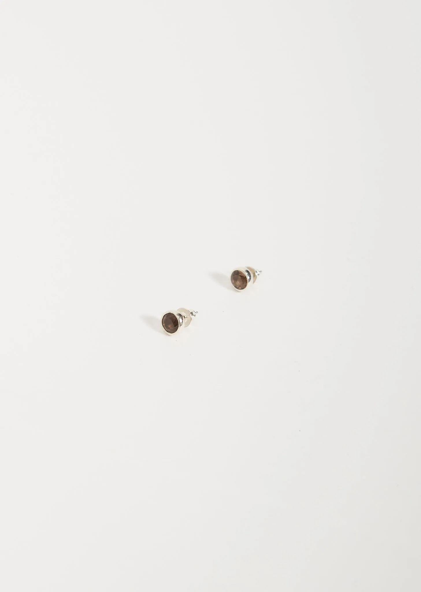 Neue Studs