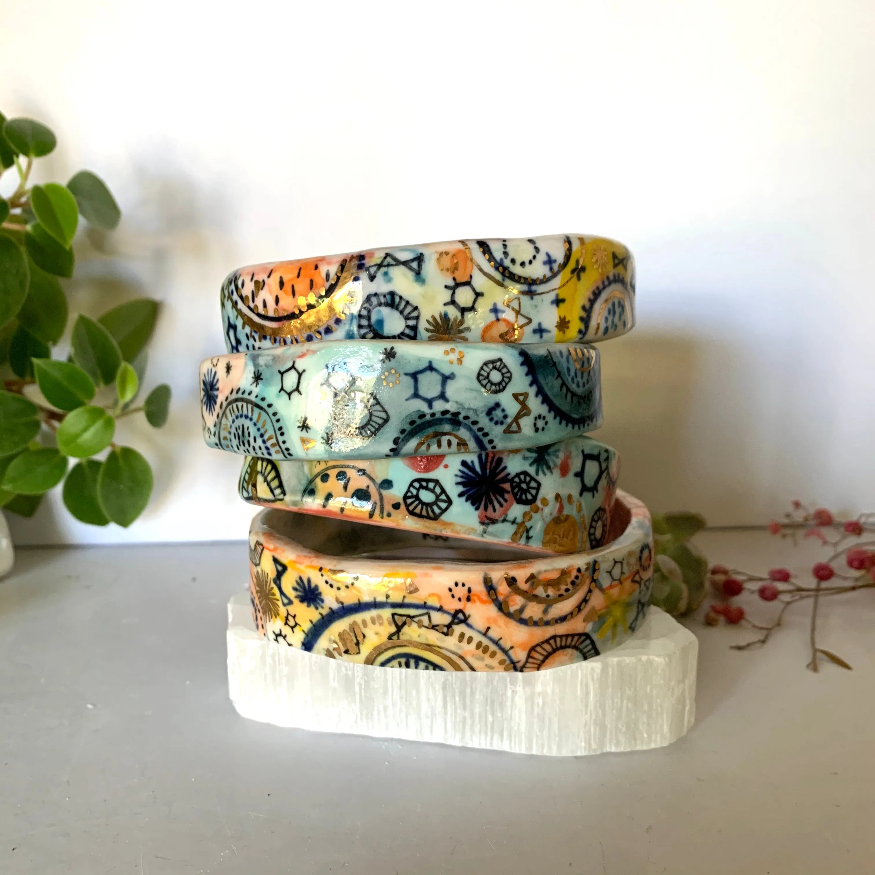 One  ‘stars and cells’ porcelain bangle
