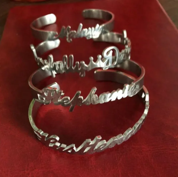 Personalized Name Bangle - Custom Name Bracelet - Personalized Bangle - Bridesmaid Gift - Wedding Gift - Christmas Gift for Girlfriend Wife