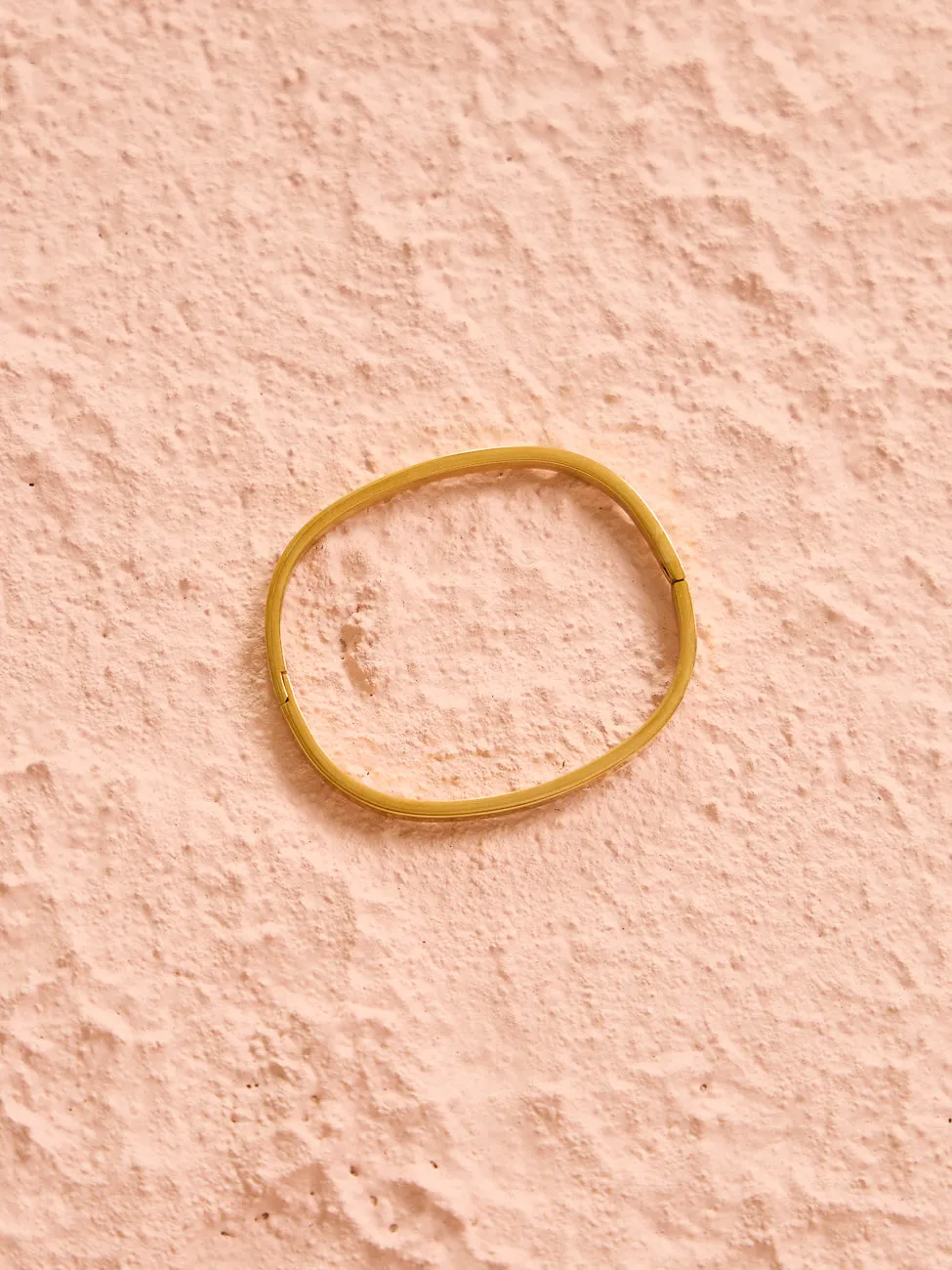 Porter Dylan Bangle in Plain