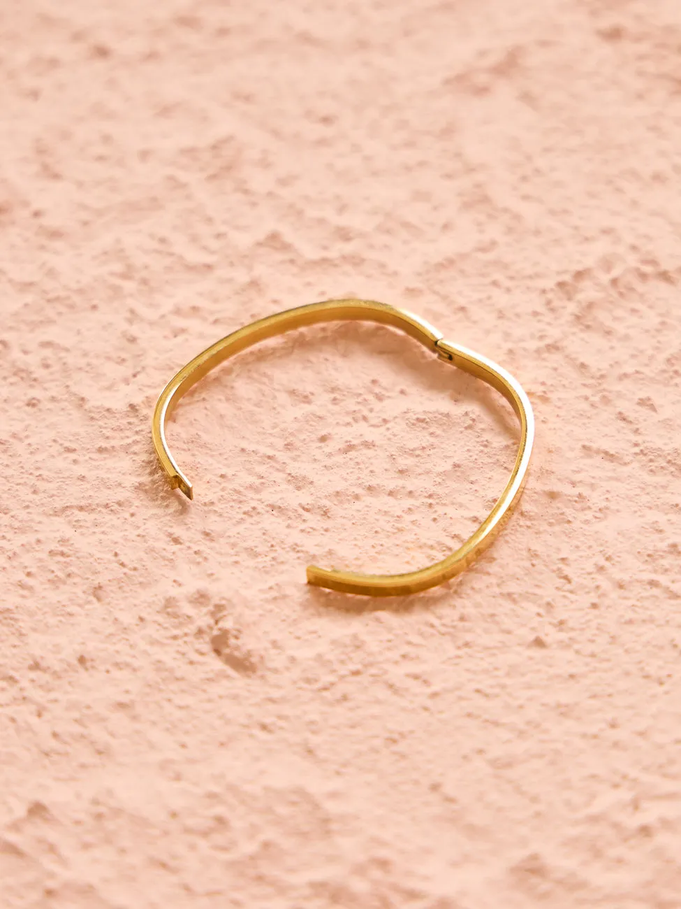 Porter Dylan Bangle in Plain