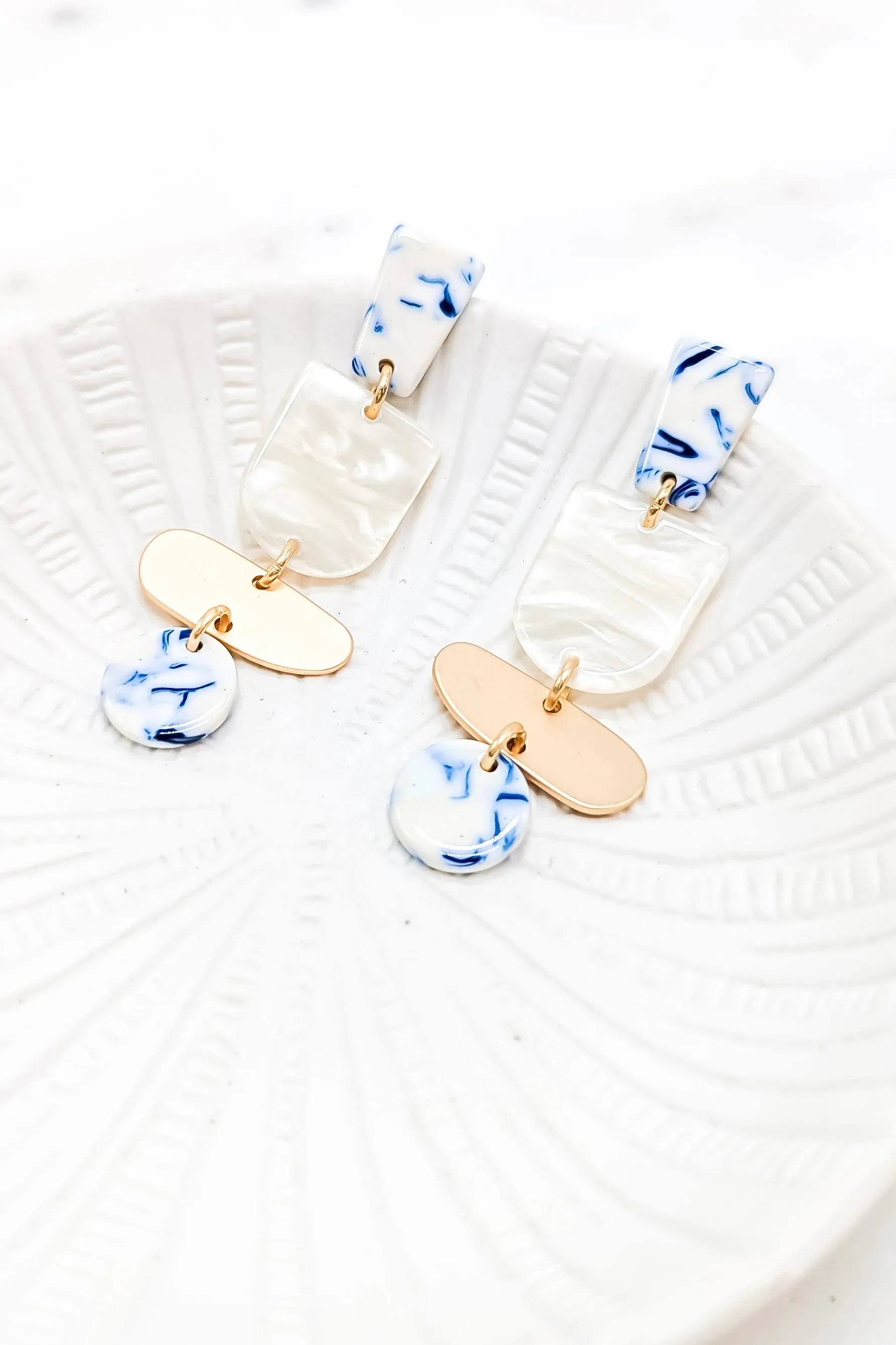 Slightly Cloudy Lightweight Dangle Earrings ~FINAL SALE