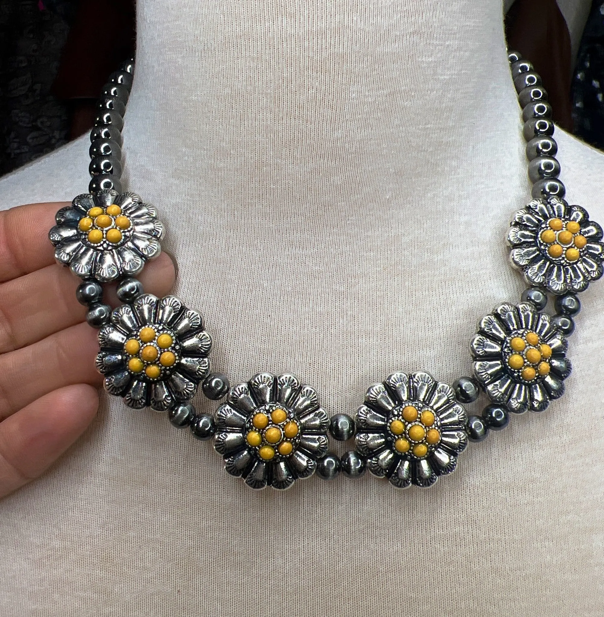 Sunrise Choker Set
