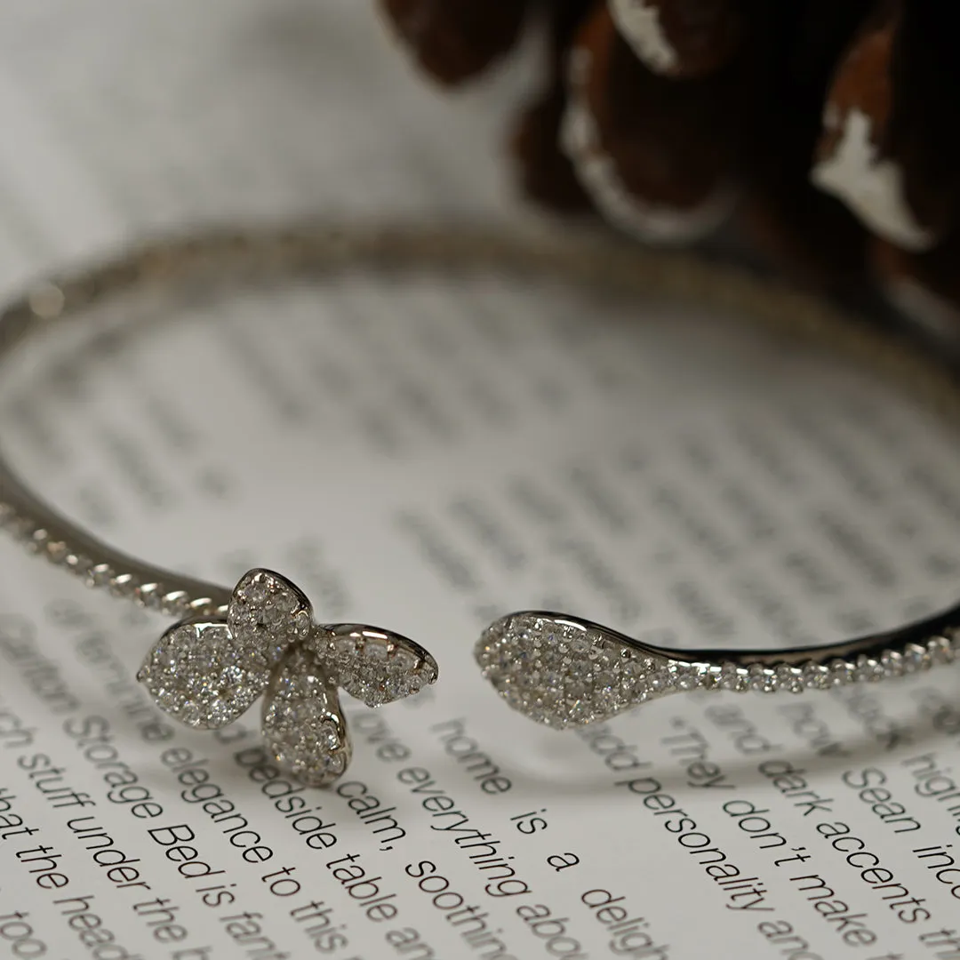 THIALH - Nature - Silver Cubic Zirconia Flower Bangle