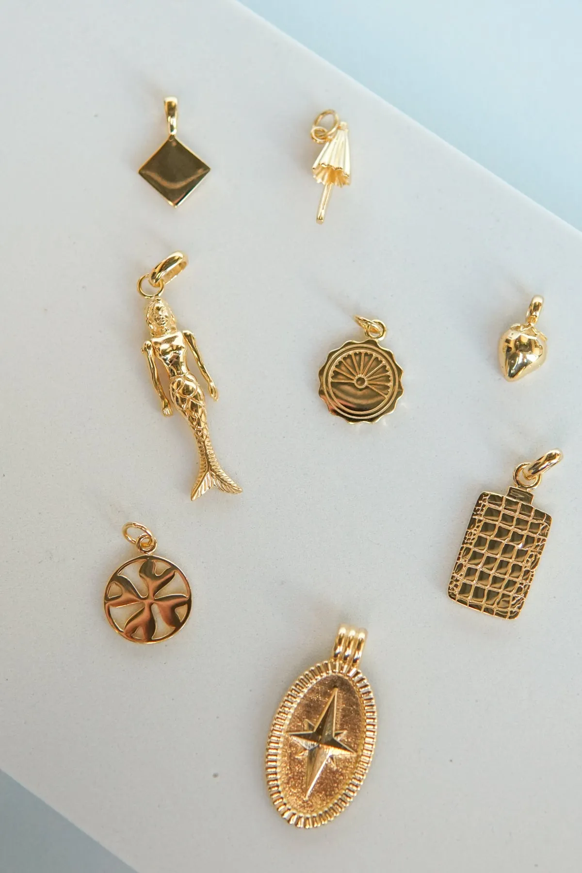 Wander pendant gold plated