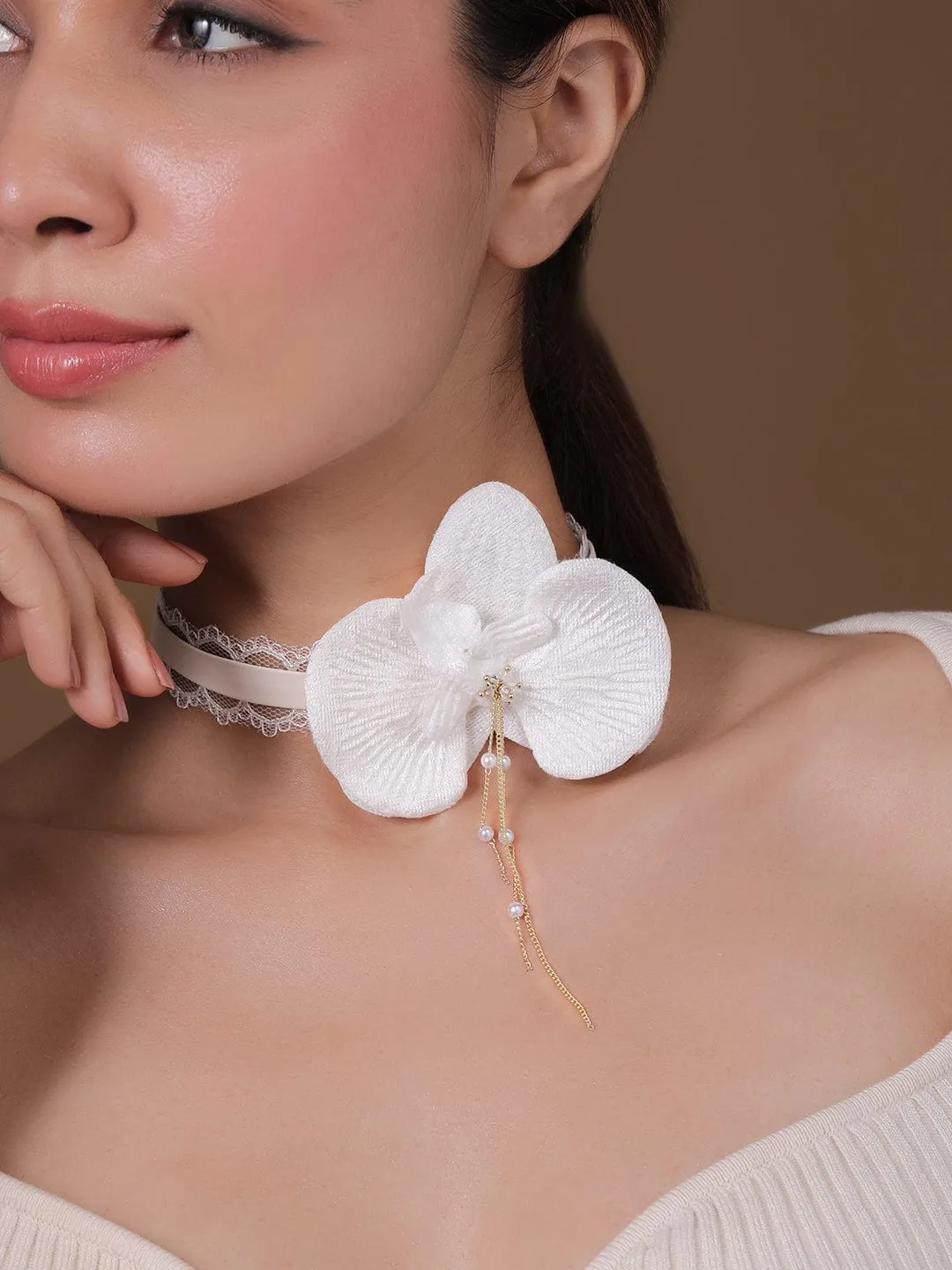 White Floral Lace Choker Necklace with Pearl Detailing