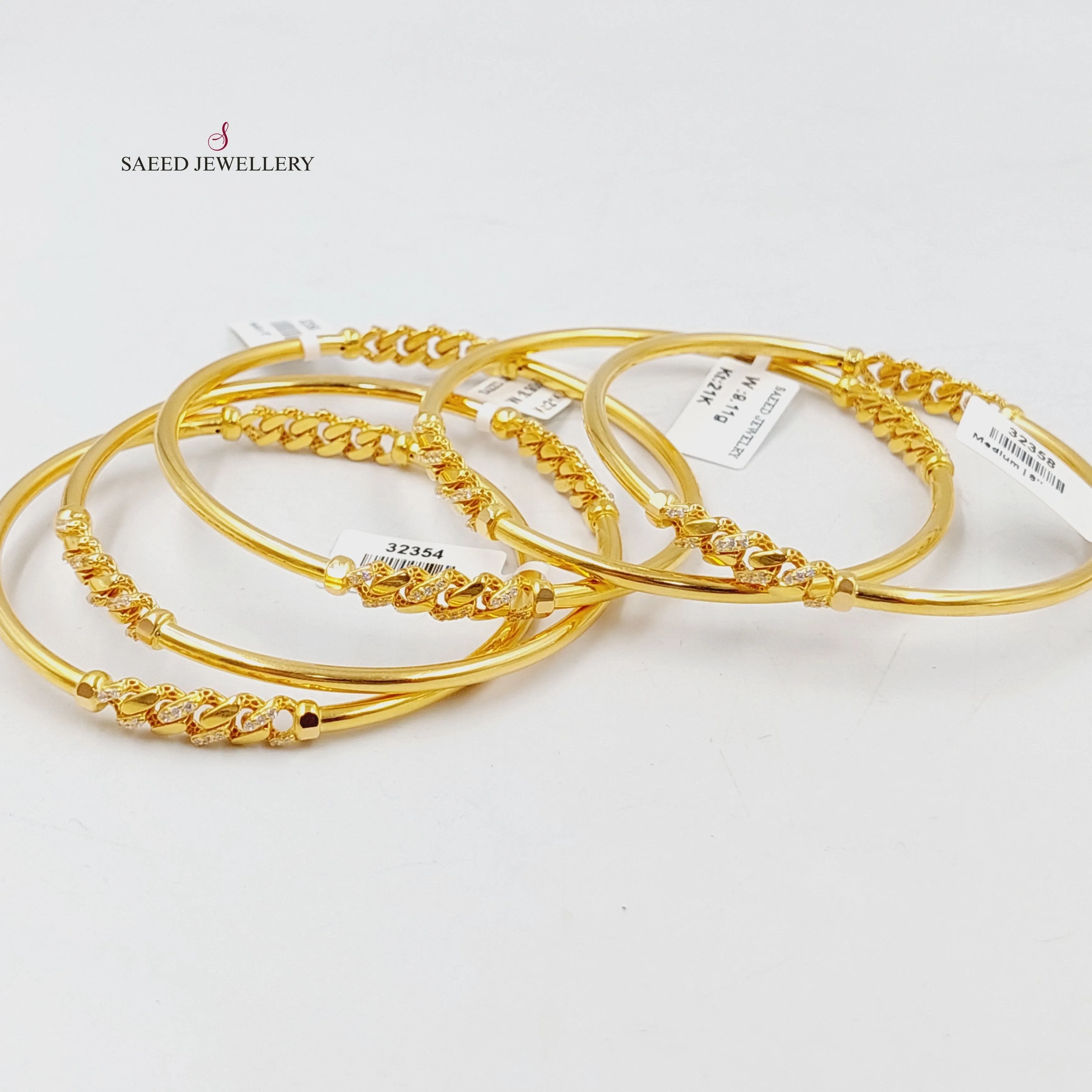Zircon Studded Figaro Bangle